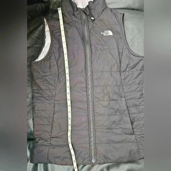 The Northface Quilted Puffer Down  Vest Black Sz XL youth Sz M - Picture 12 of 12